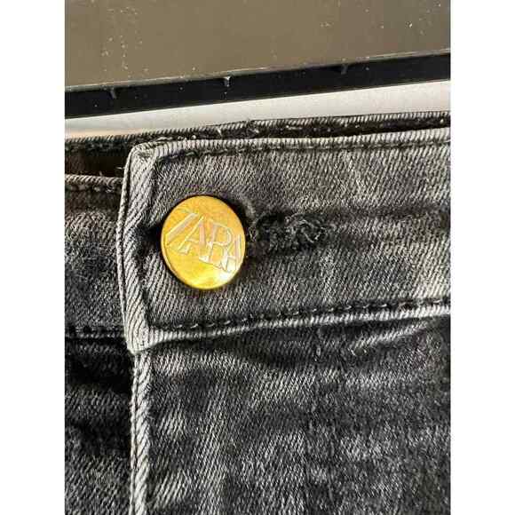 Womens Black Skinny Distressed Jeans Size 6 by Zara - Picture 3 of 5
